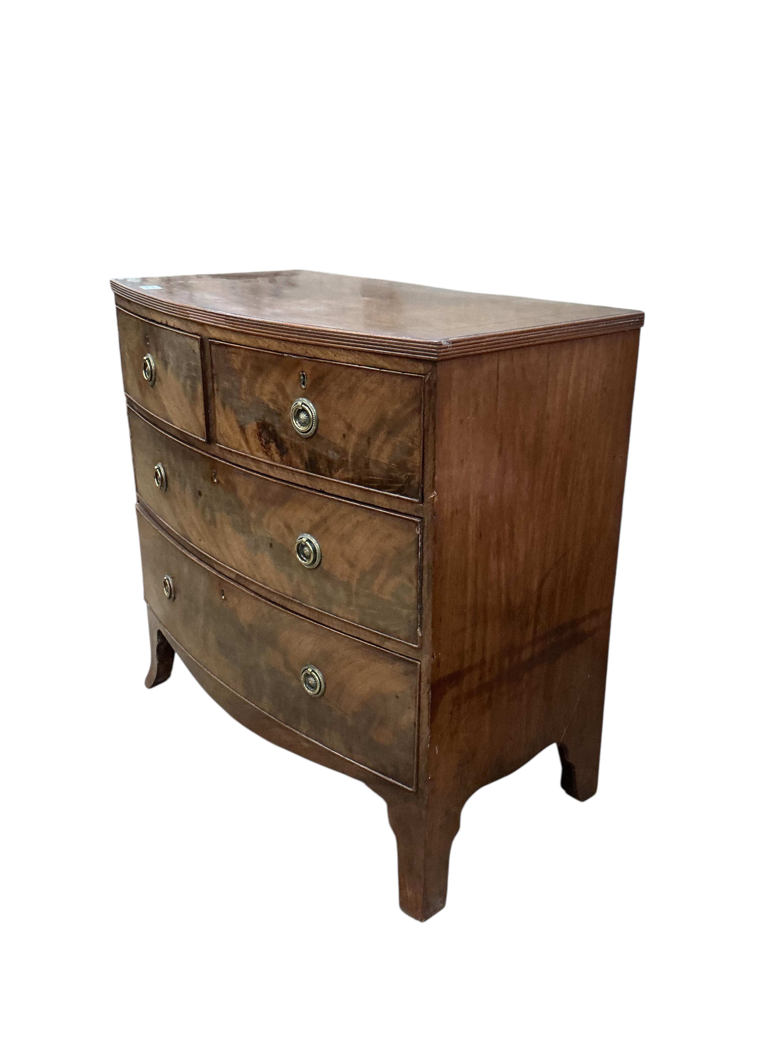 A Regency mahogany bowfront chest, width 89cm, depth 49cm, height 88cm